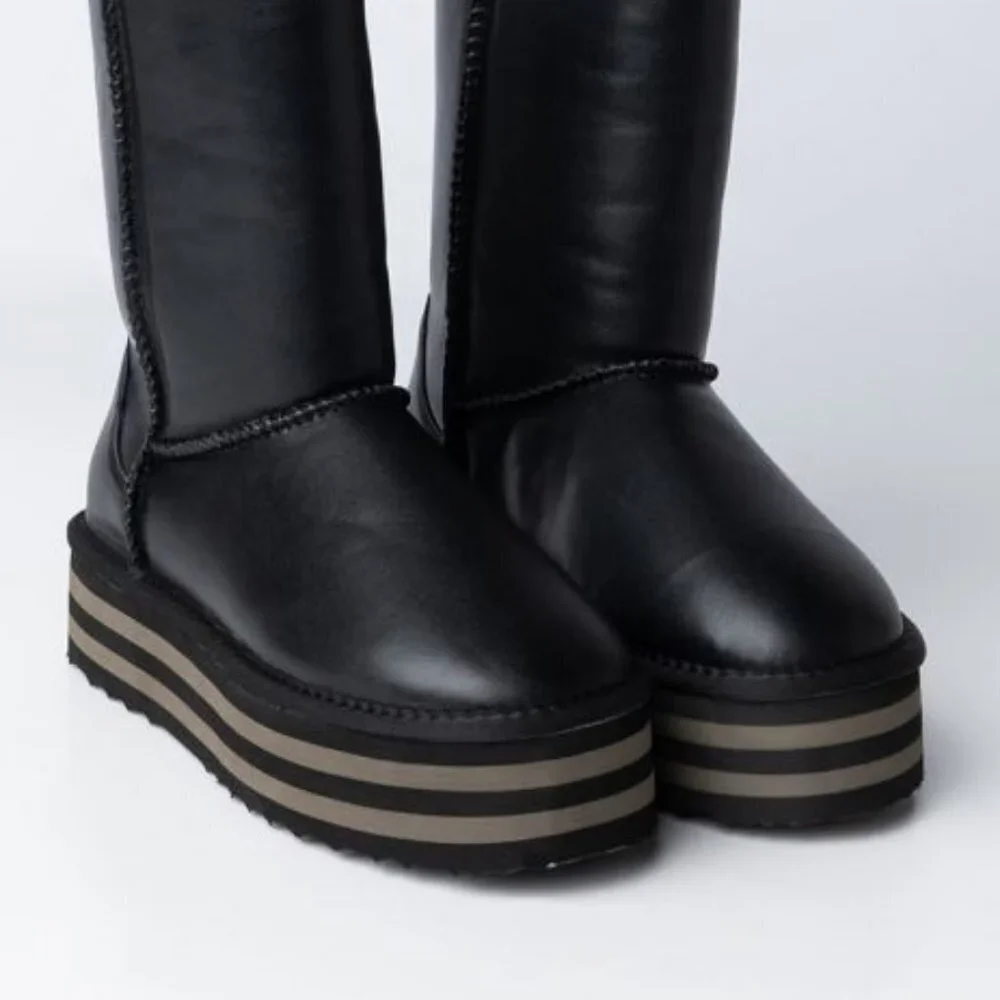 AZALEA WANG SHOW ME  FLAT BOOTIE IN BLACK